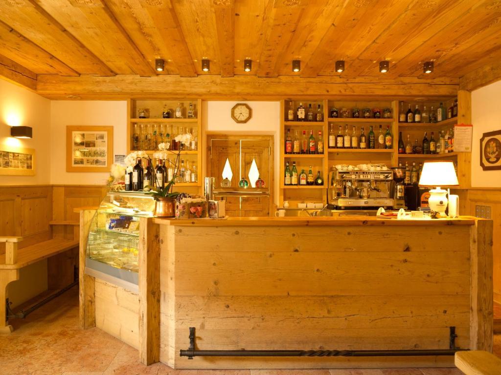 Hotel Rifugio Ospitale Cortina d'Ampezzo Exterior foto